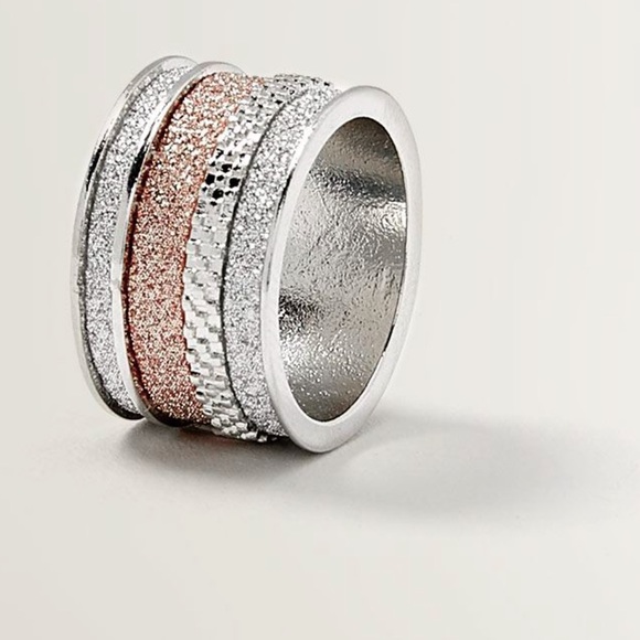 Reitmans Jewelry - Two Tone Wide Ring - Size 8